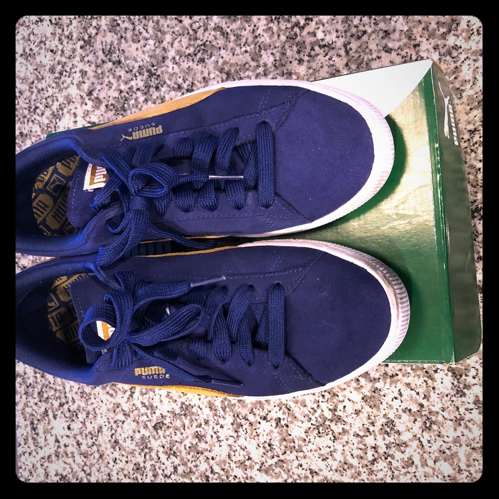 Suede Puma Sneaker